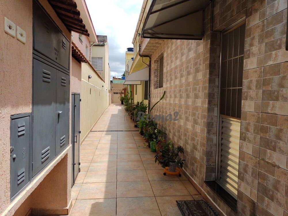 Casa à venda com 3 quartos, 69M2 - Foto 1