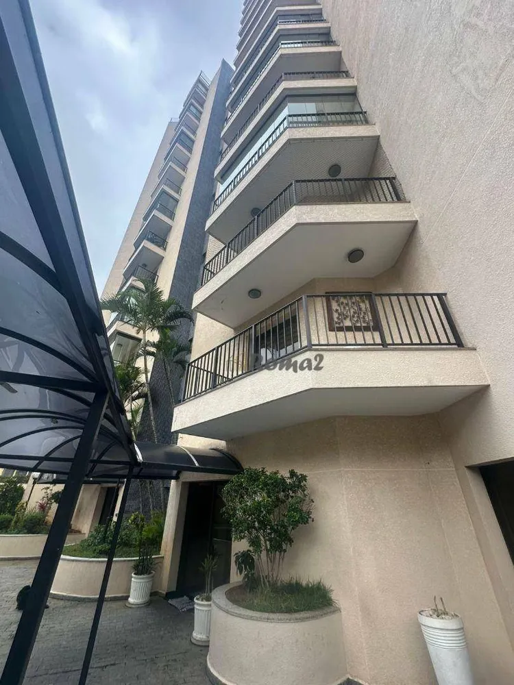 Apartamento, 3 quartos, 150 m² - Foto 1