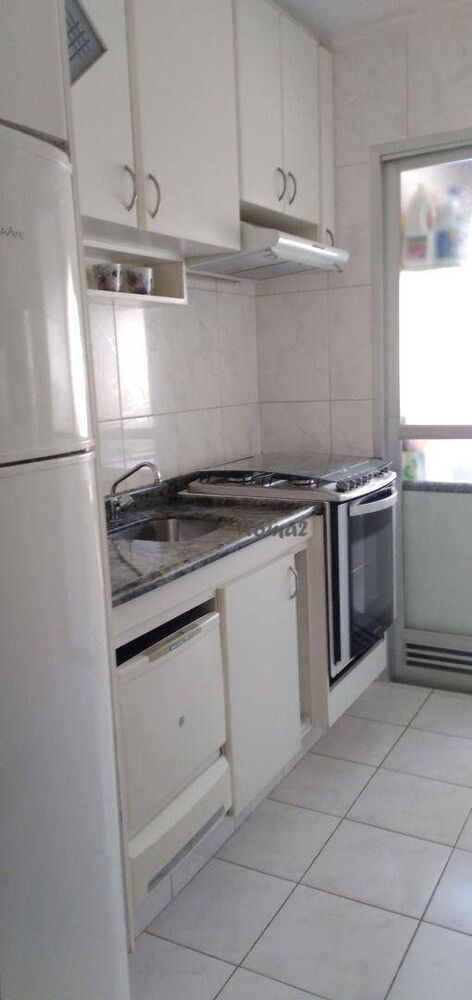 Apartamento à venda com 2 quartos, 60m² - Foto 7
