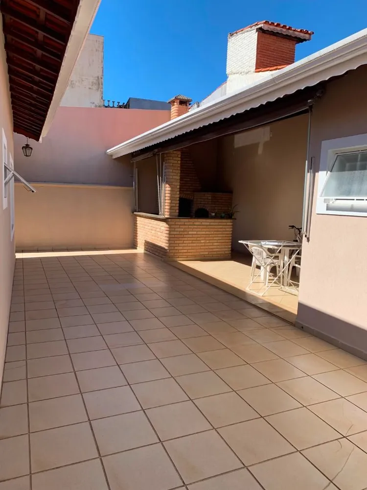 Casa, 3 quartos, 202 m² - Foto 2