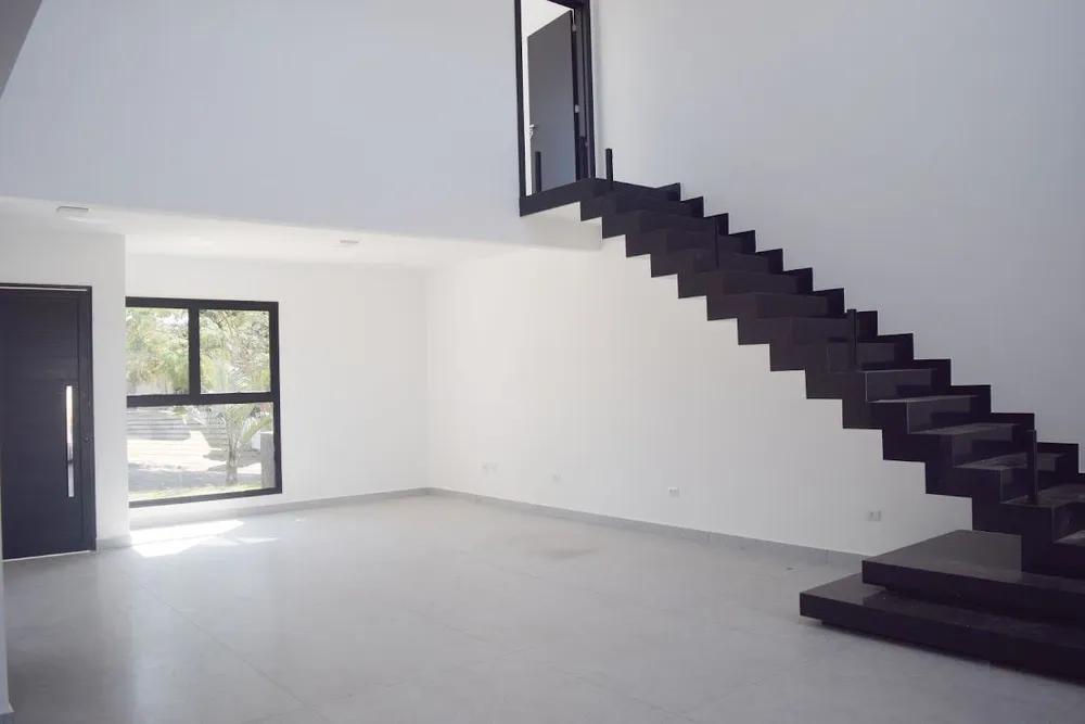 Casa, 4 quartos, 305 m² - Foto 1