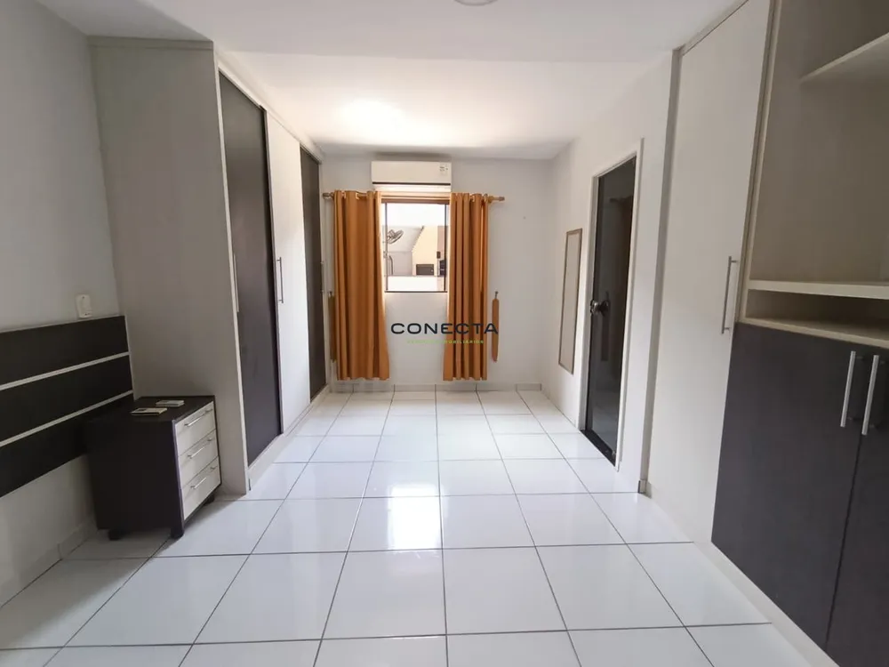 Casa, 4 quartos, 215 m² - Foto 2