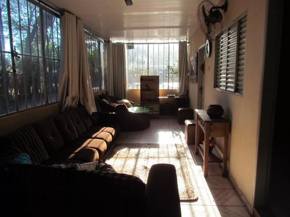 Chácara, 4 quartos, 1426 m² - Foto 2