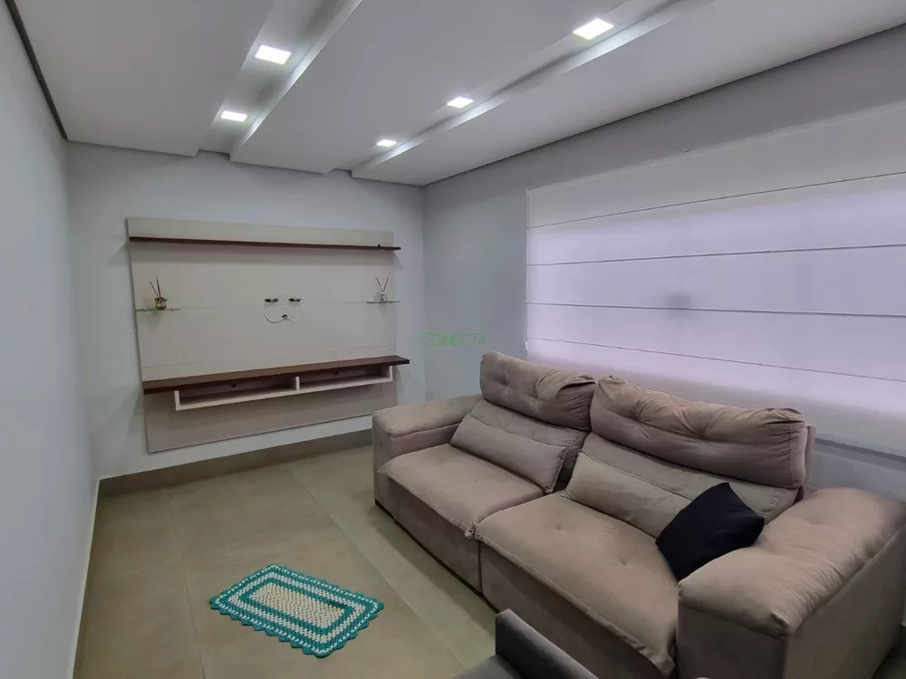 Casa, 4 quartos, 251 m² - Foto 1