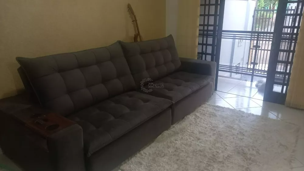Casa, 3 quartos, 236 m² - Foto 3