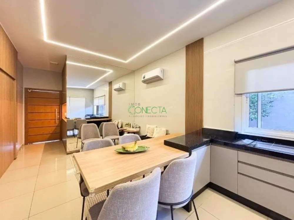 Casa, 3 quartos, 102 m² - Foto 1
