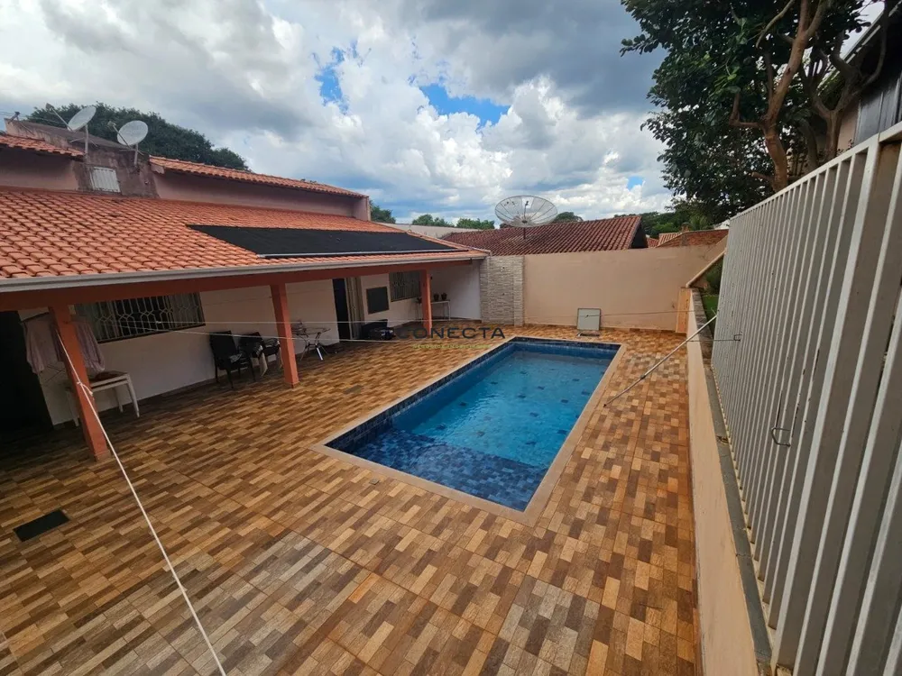Casa, 4 quartos, 250 m² - Foto 11