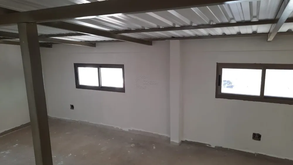Casa, 4 quartos, 205 m² - Foto 3