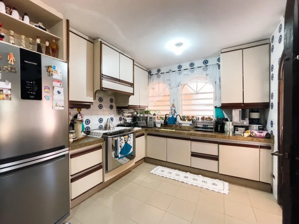 Casa, 4 quartos, 258 m² - Foto 13