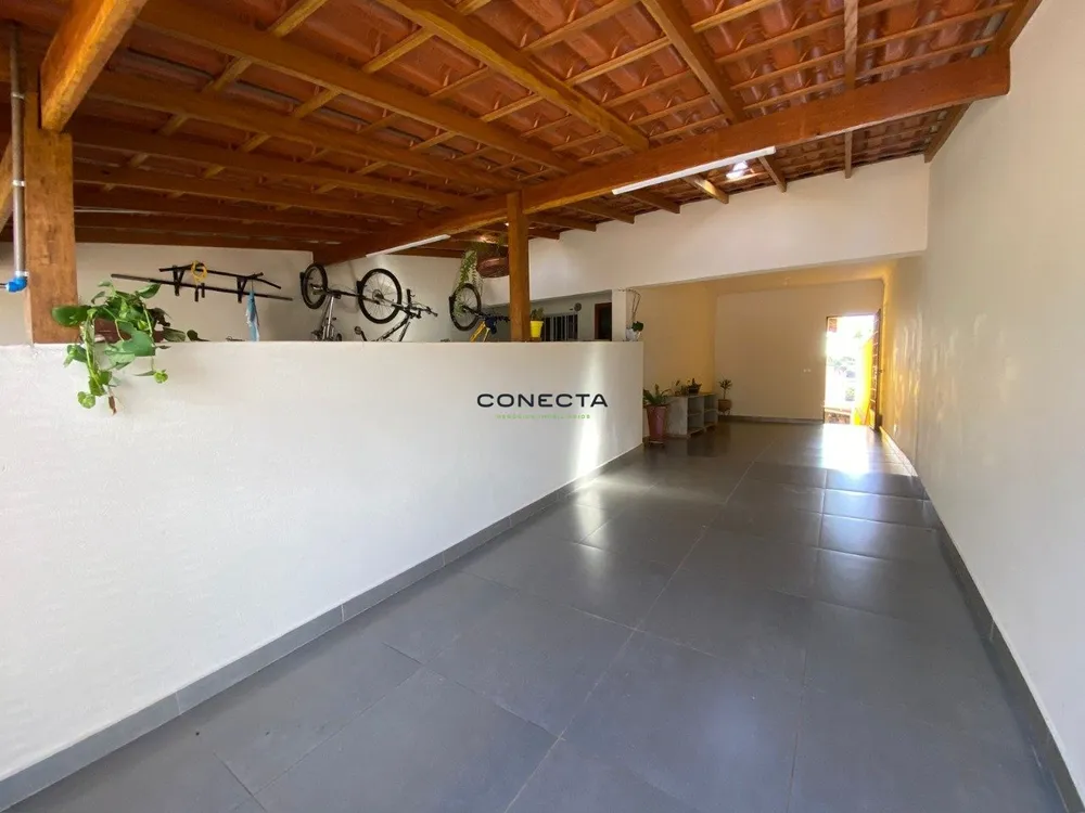 Casa, 4 quartos, 208 m² - Foto 1