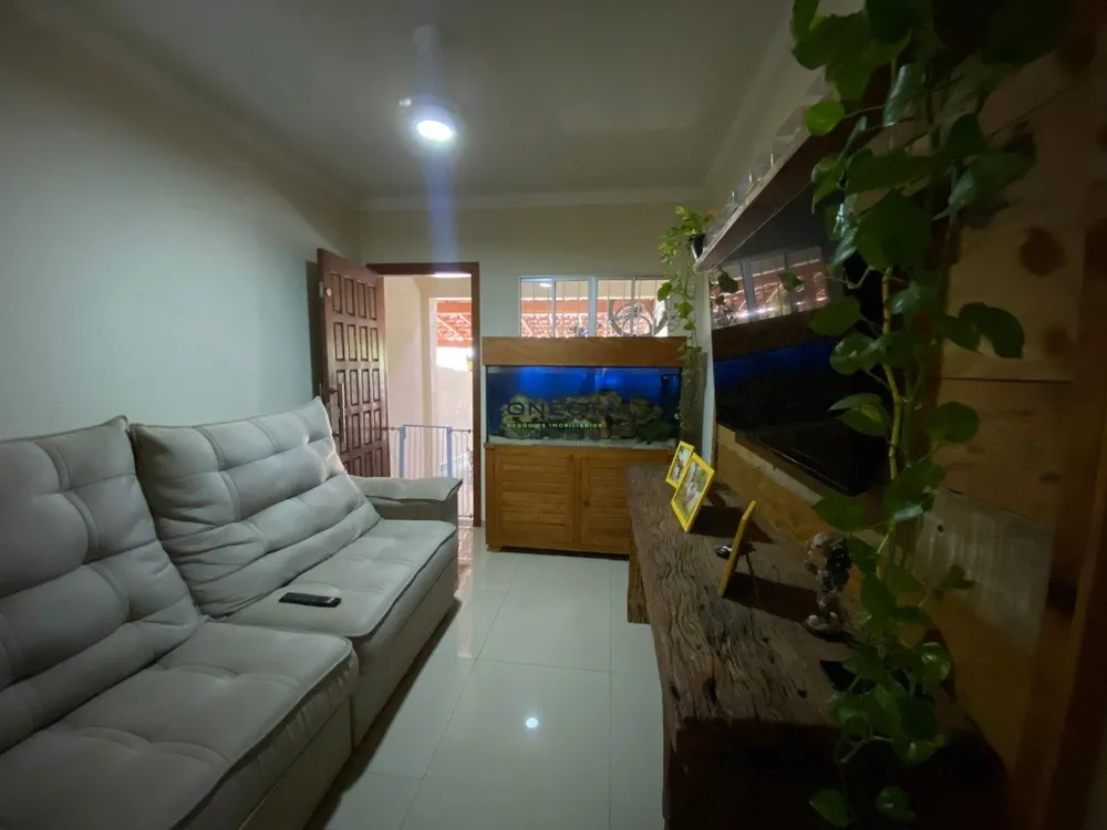 Casa, 4 quartos, 208 m² - Foto 4