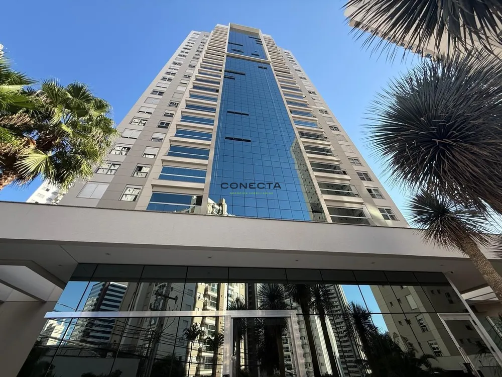 Apartamento, 3 quartos, 214 m² - Foto 2