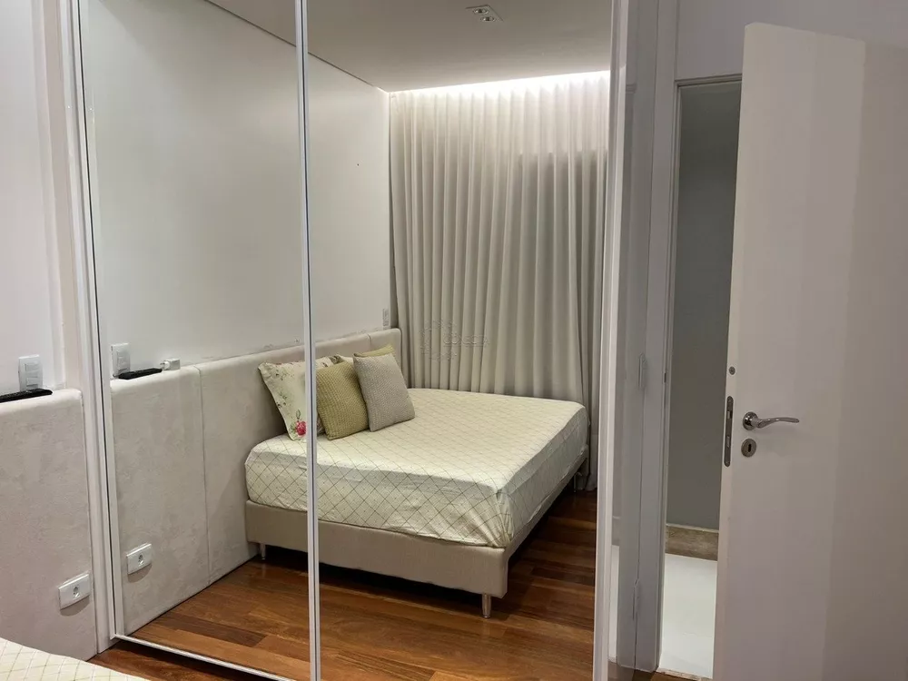 Apartamento, 3 quartos, 245 m² - Foto 3