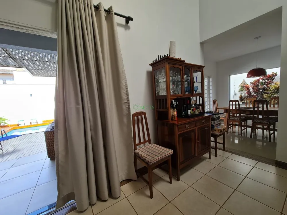 Sobrado, 4 quartos, 298 m² - Foto 3