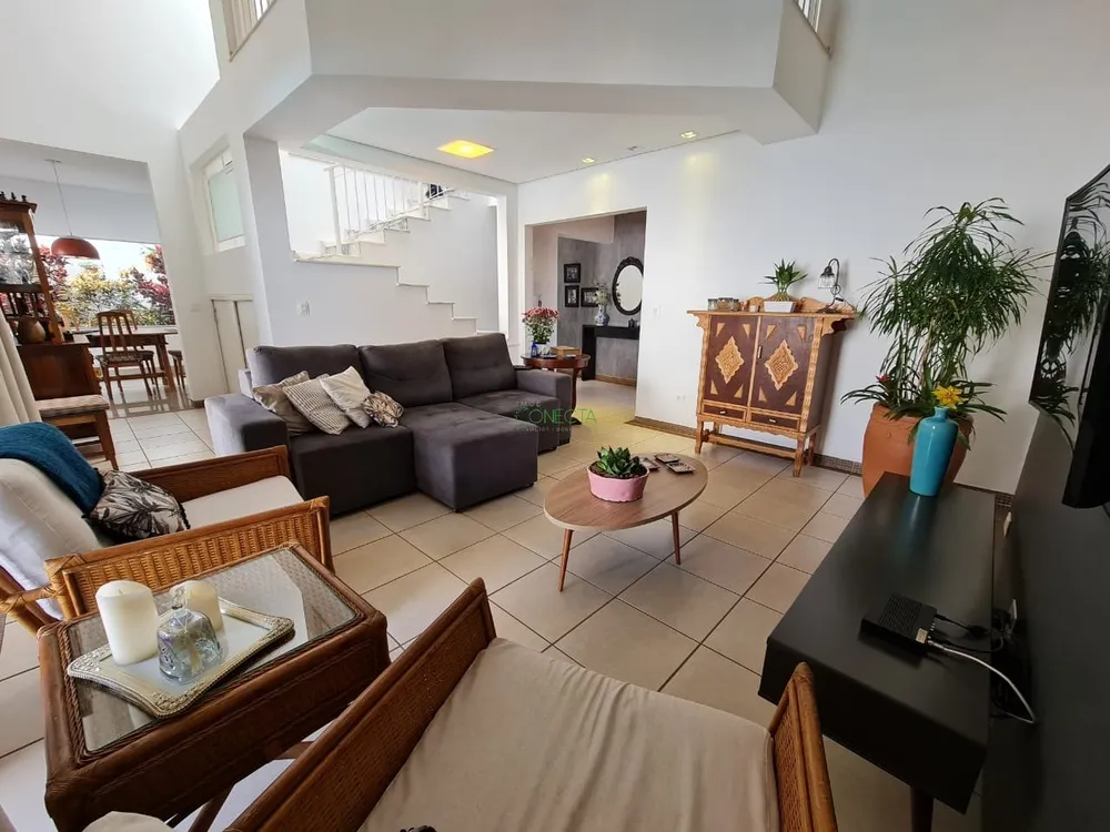 Sobrado, 4 quartos, 298 m² - Foto 2