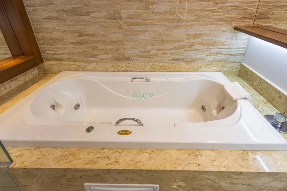 Apartamento, 3 quartos, 136 m² - Foto 1