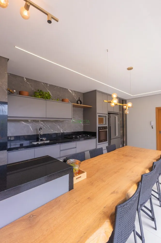 Casa, 3 quartos, 200 m² - Foto 6