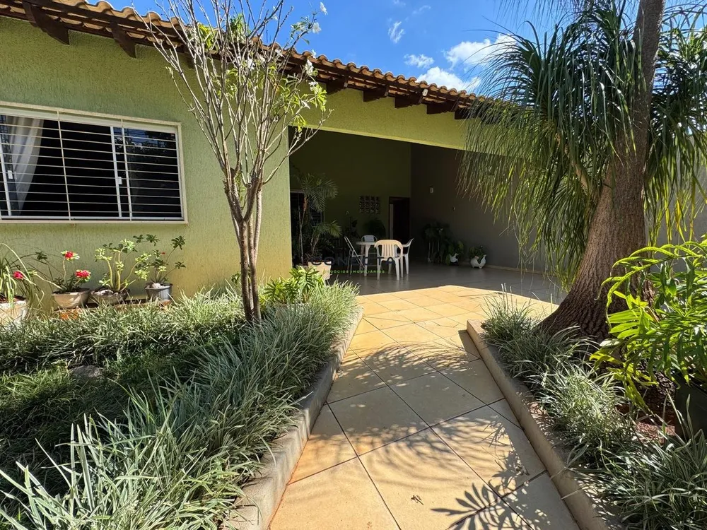 Casa, 3 quartos, 158 m² - Foto 1