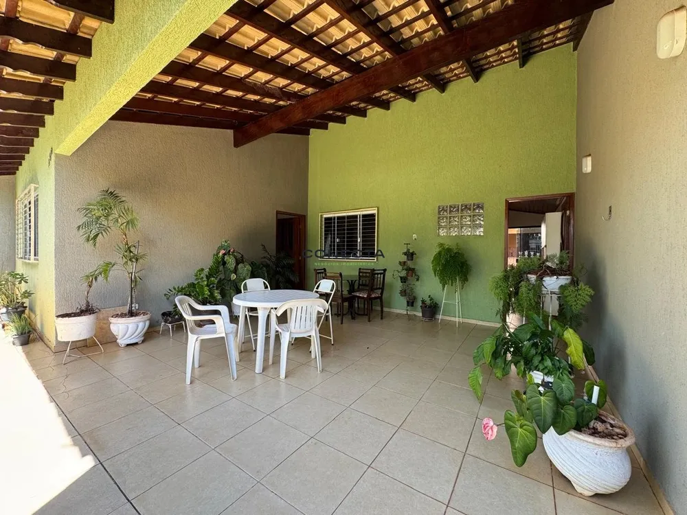 Casa, 3 quartos, 158 m² - Foto 2