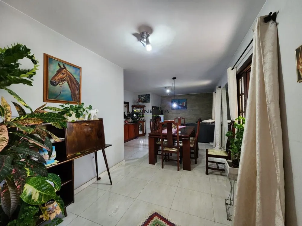 Casa, 3 quartos, 208 m² - Foto 4