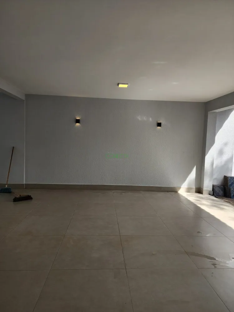 Casa, 6 quartos, 467 m² - Foto 2