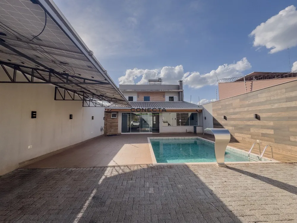 Casa, 3 quartos, 200 m² - Foto 1