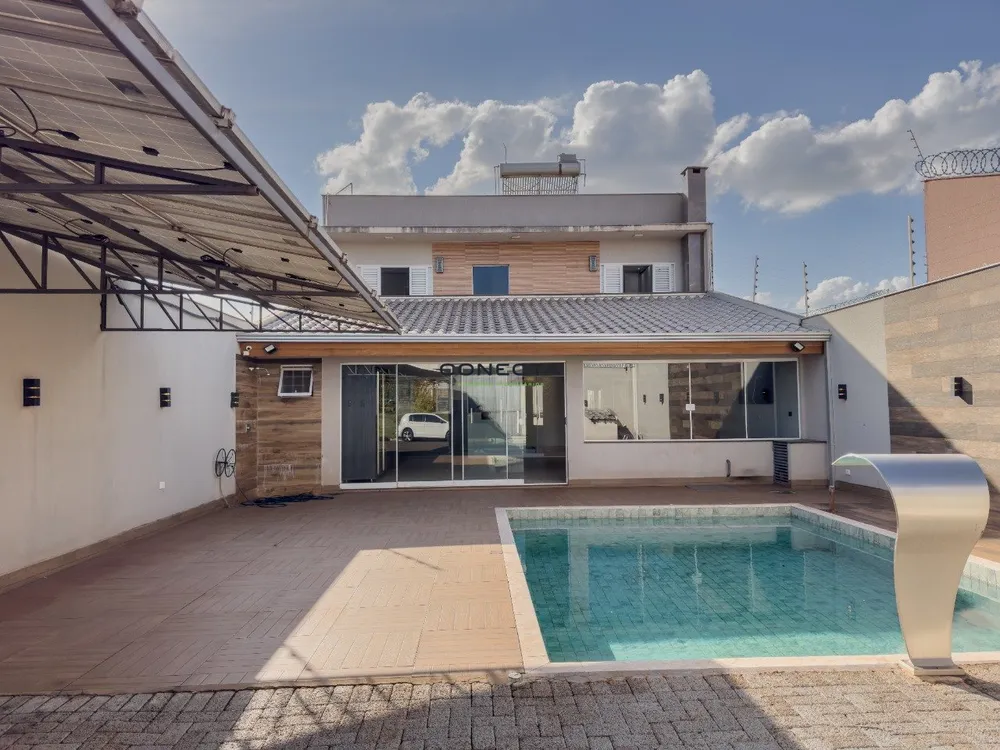 Casa, 3 quartos, 200 m² - Foto 2
