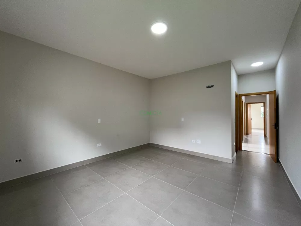 Casa, 3 quartos, 240 m² - Foto 1