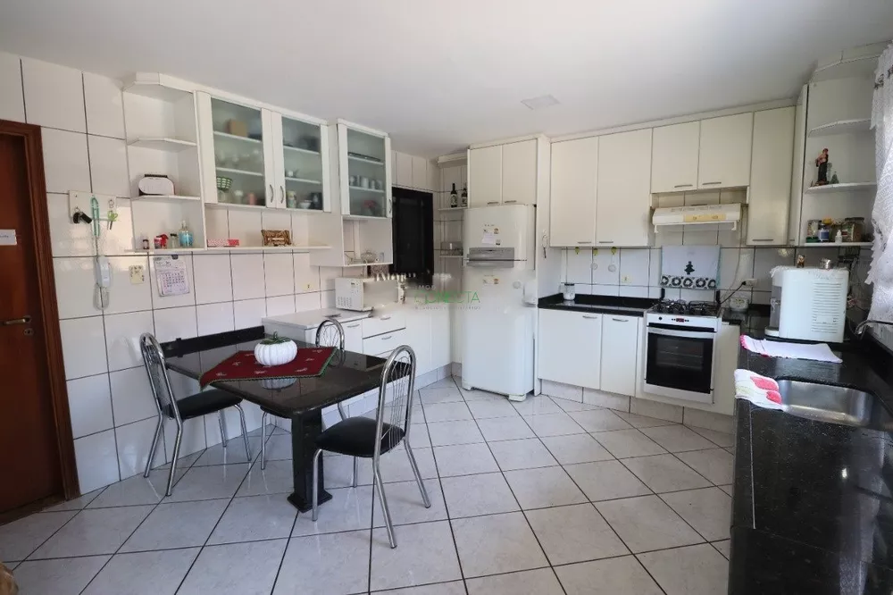 Casa, 4 quartos, 254 m² - Foto 2