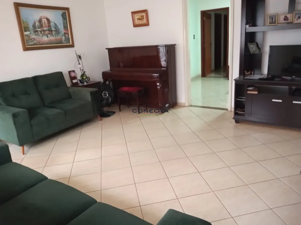 Casa, 4 quartos, 170 m² - Foto 1