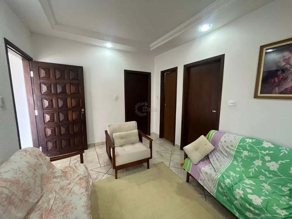 Casa, 4 quartos, 216 m² - Foto 1