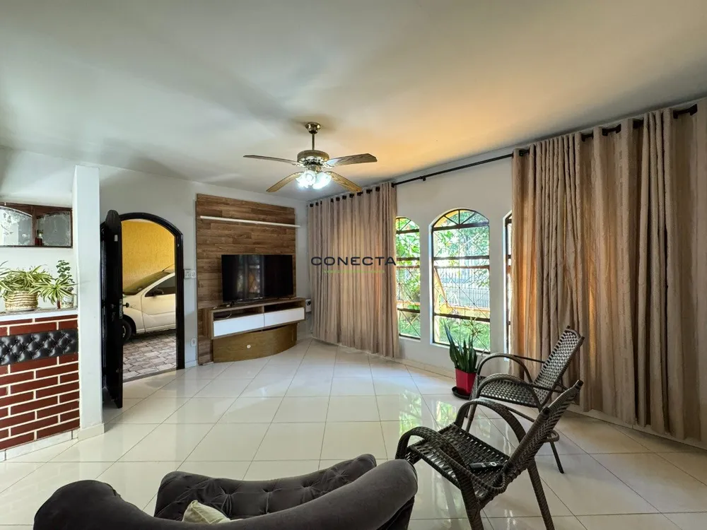 Casa, 3 quartos, 259 m² - Foto 4