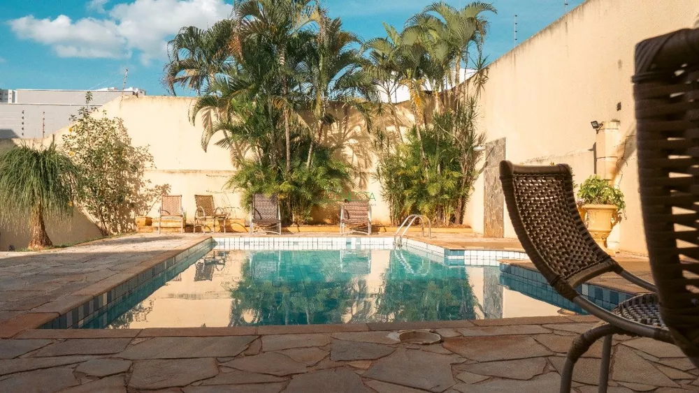 Sobrado, 3 quartos, 312 m² - Foto 1