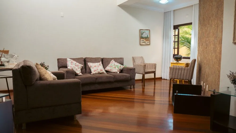 Sobrado, 3 quartos, 312 m² - Foto 1