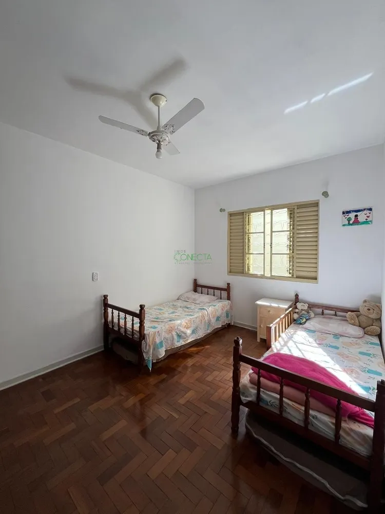 Casa, 5 quartos, 300 m² - Foto 10