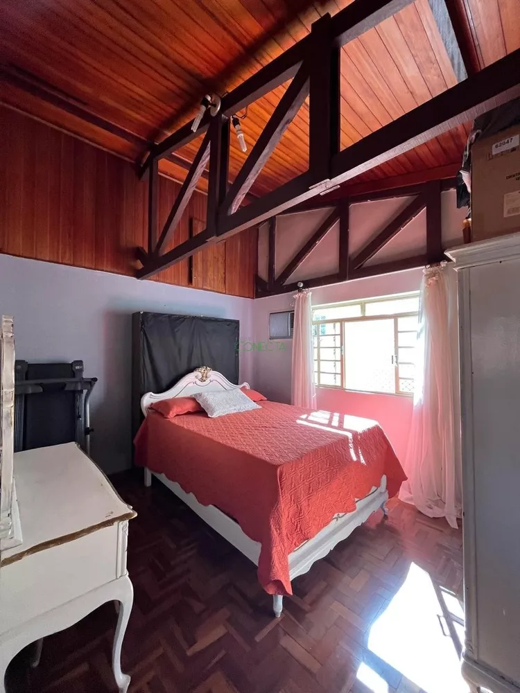 Casa, 5 quartos, 300 m² - Foto 2