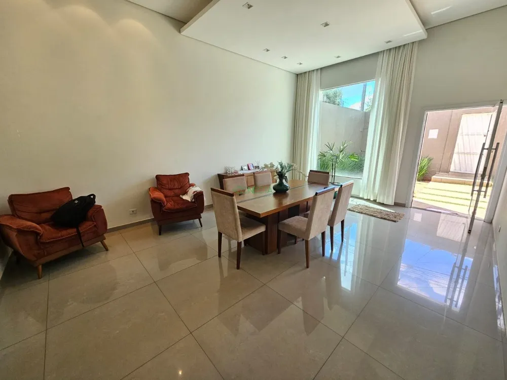 Casa, 3 quartos, 244 m² - Foto 8