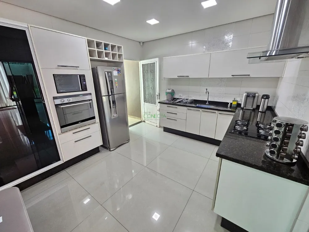 Casa, 3 quartos, 244 m² - Foto 7