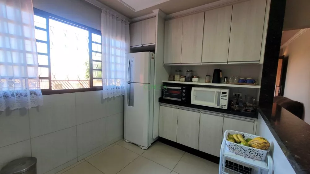 Casa, 3 quartos, 143 m² - Foto 1