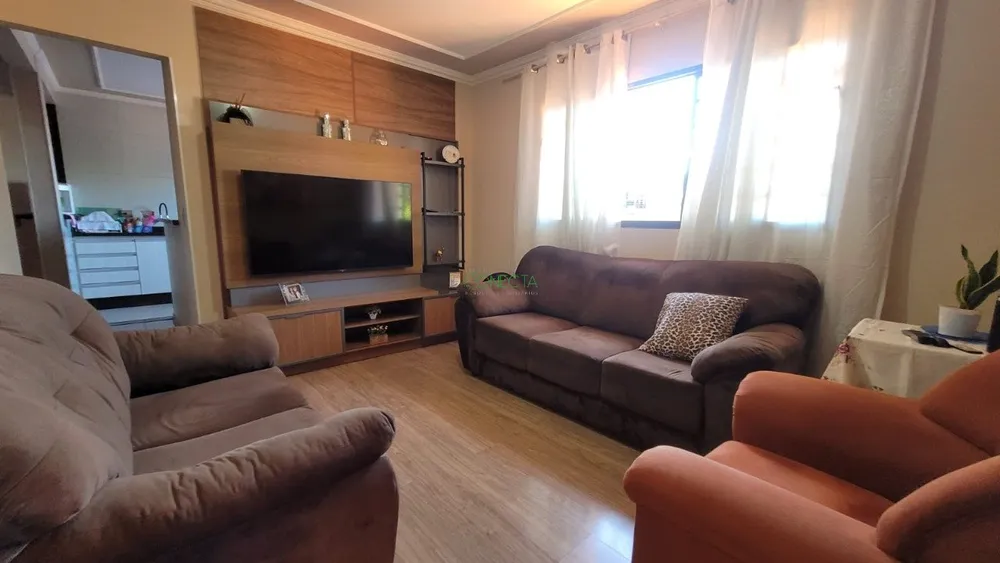 Casa, 3 quartos, 143 m² - Foto 2
