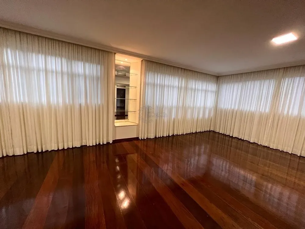 Apartamento, 5 quartos, 231 m² - Foto 1