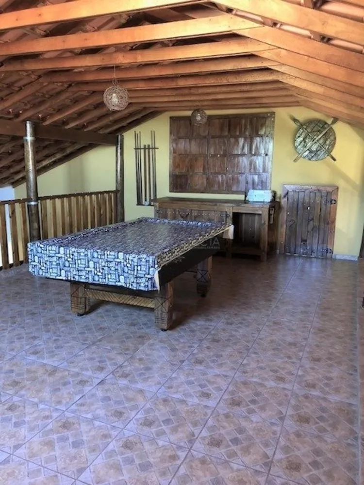 Chácara, 5 quartos, 2726 m² - Foto 1