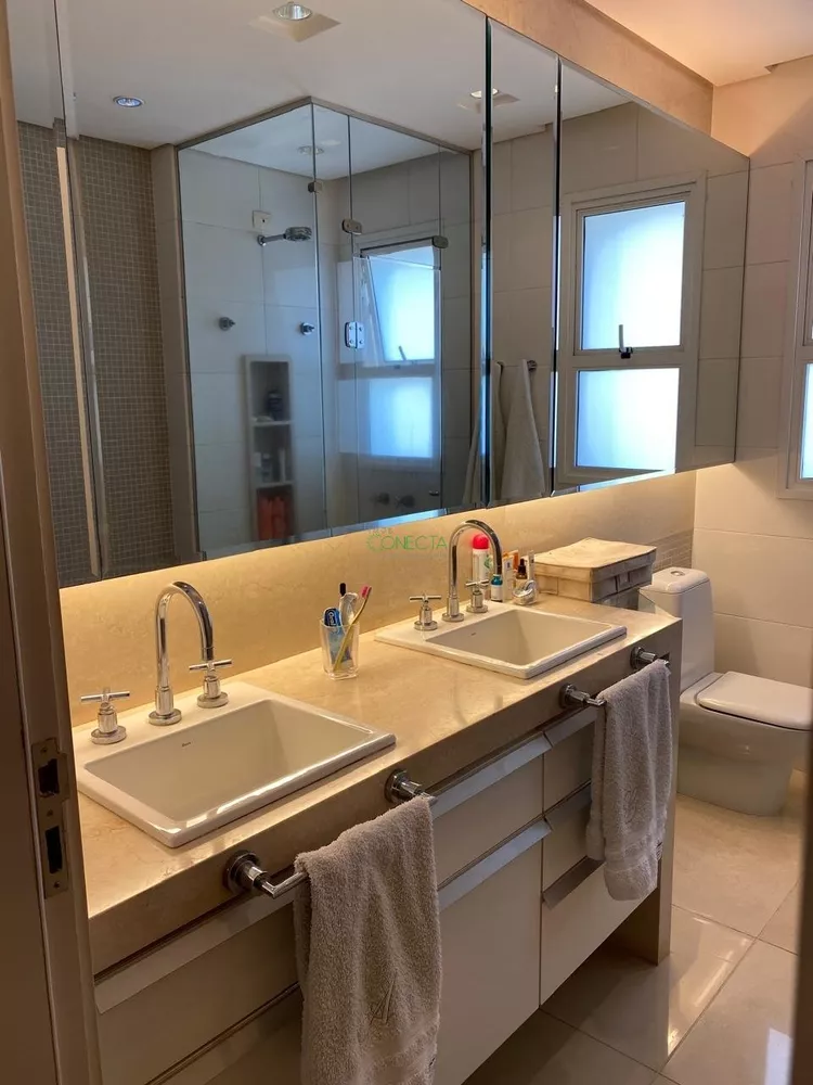 Apartamento, 3 quartos, 215 m² - Foto 2