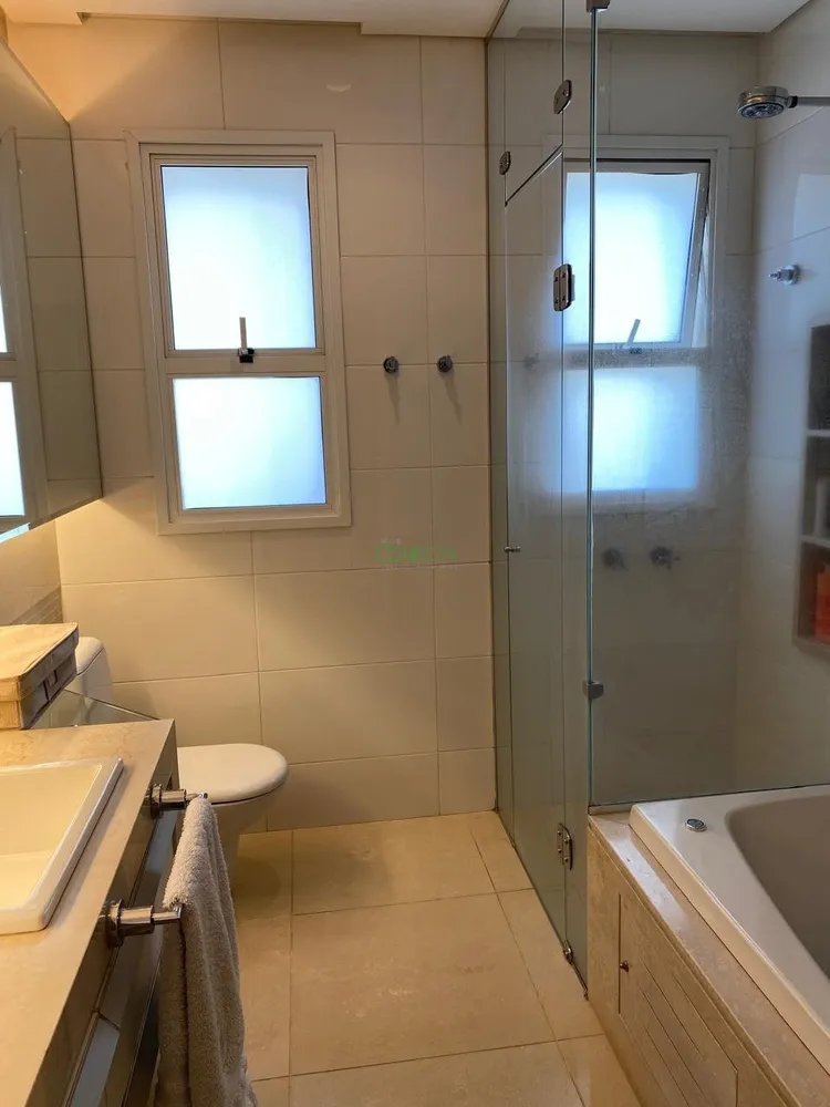 Apartamento, 3 quartos, 215 m² - Foto 5
