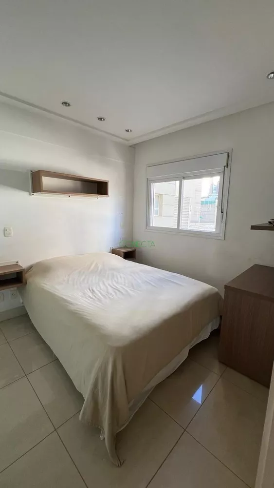 Apartamento, 3 quartos, 215 m² - Foto 1