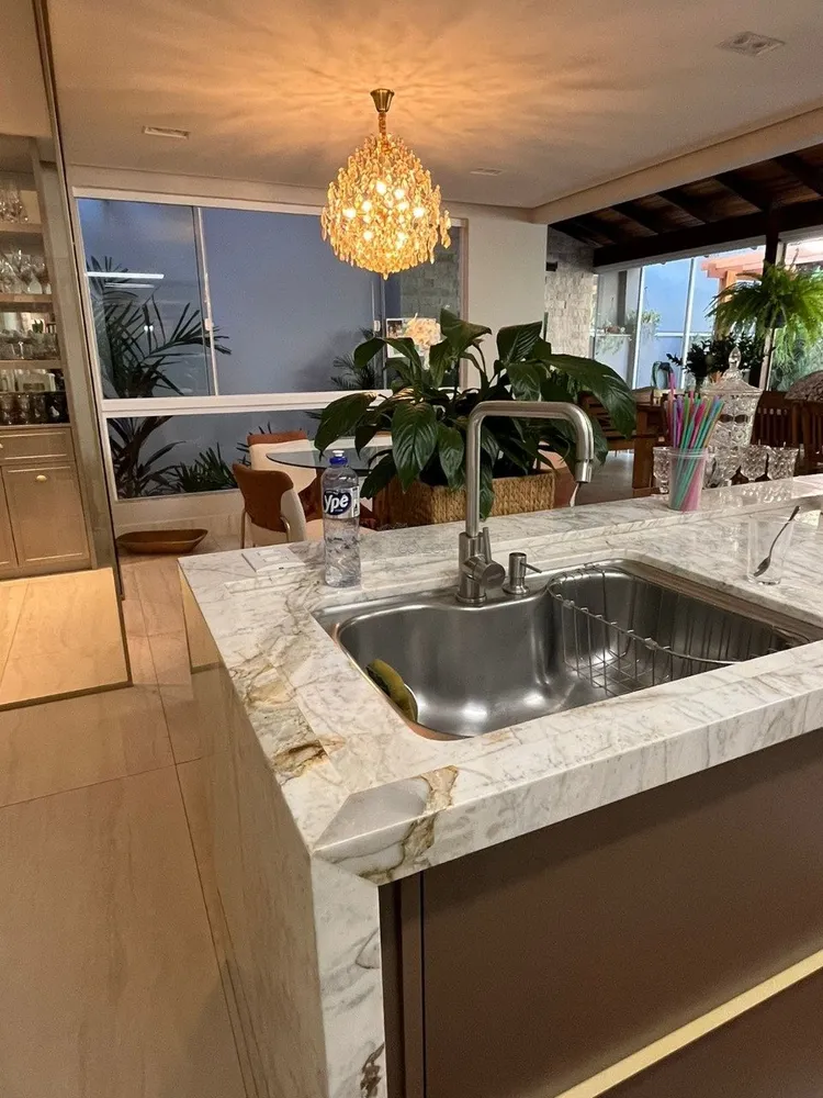 Casa, 4 quartos, 325 m² - Foto 8