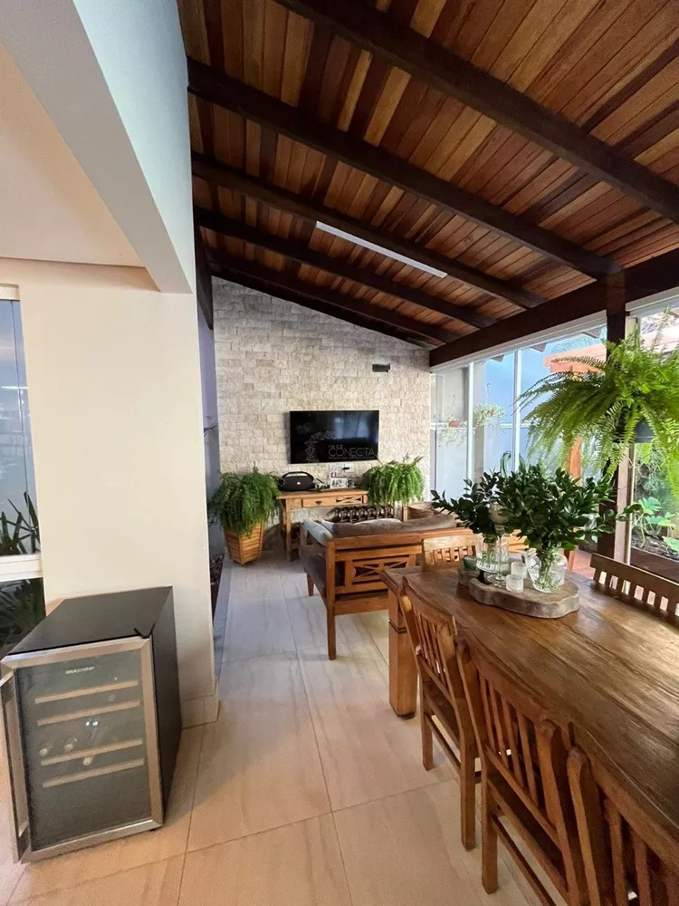 Casa, 4 quartos, 325 m² - Foto 2