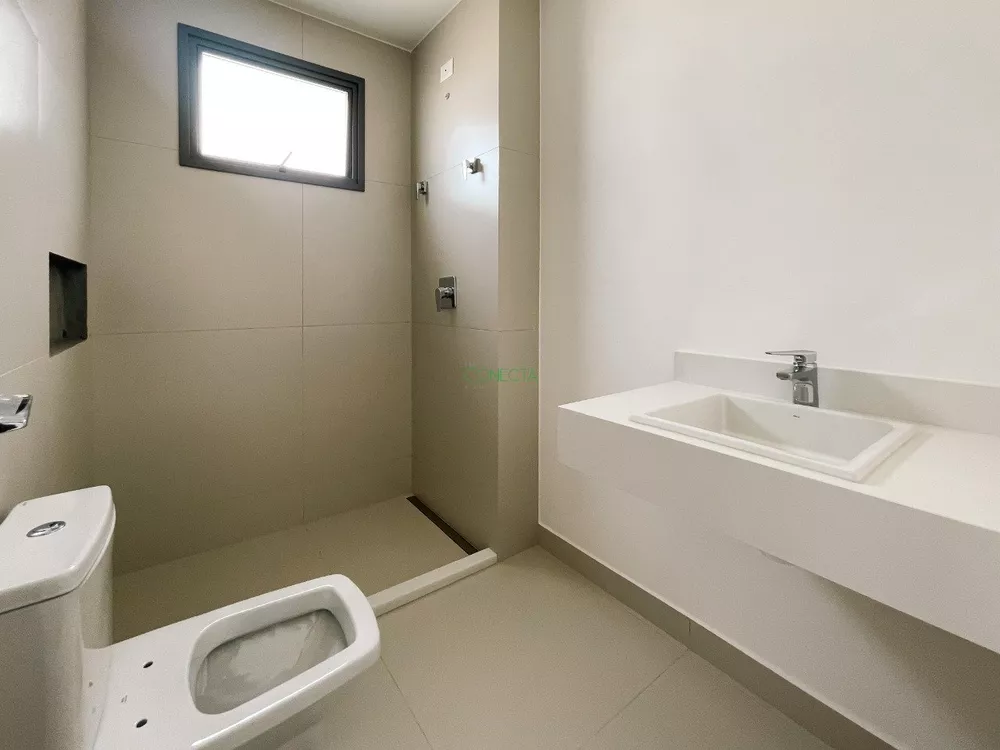 Apartamento, 3 quartos, 216 m² - Foto 4