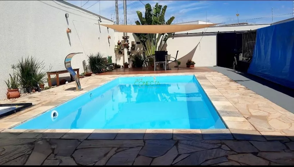 Casa, 4 quartos, 180 m² - Foto 1