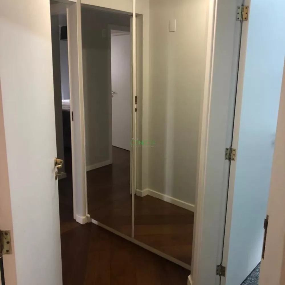 Apartamento, 3 quartos, 226 m² - Foto 2